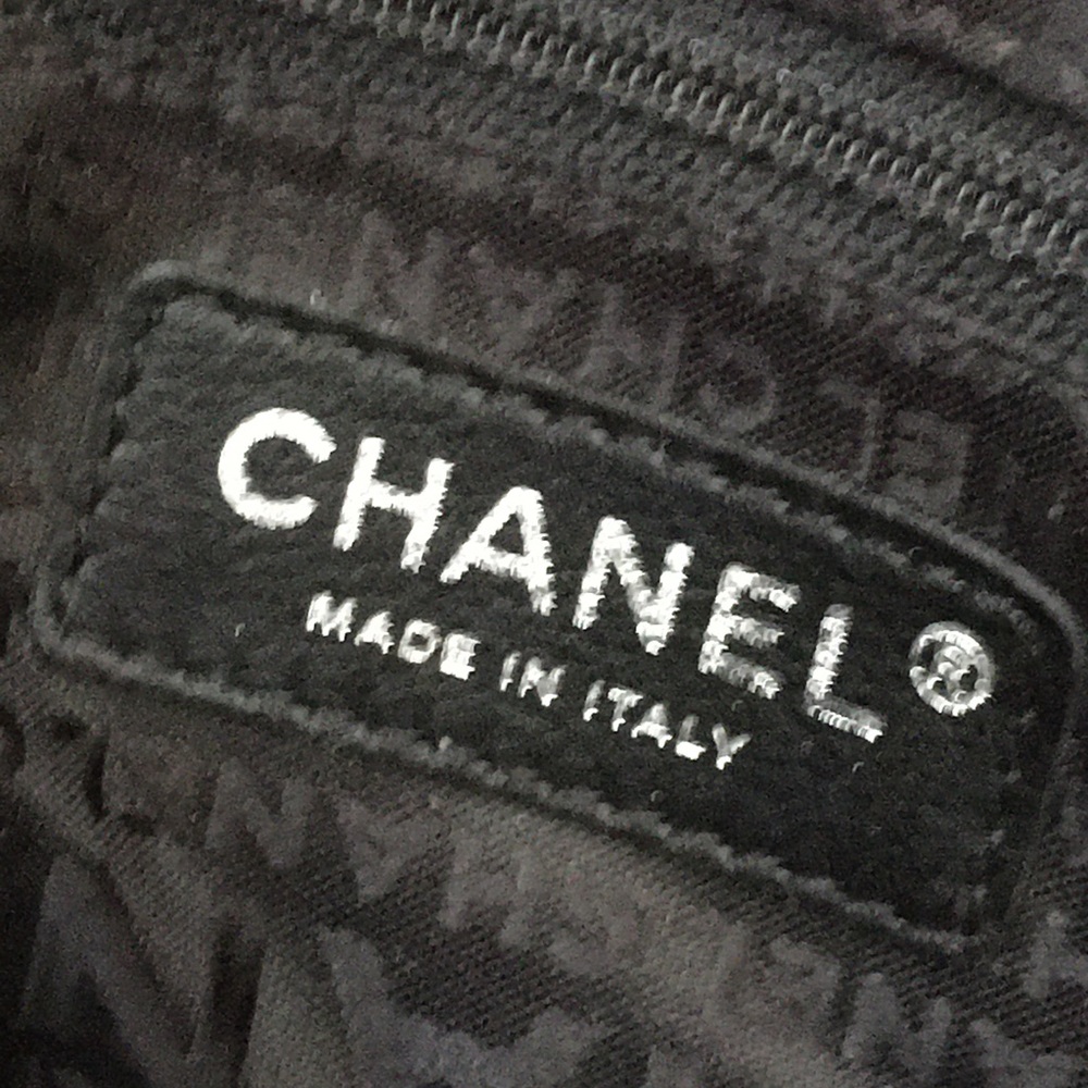 RARE Vintage CHANEL LAX Leather Tassel Satchel - Picture 8 of 16